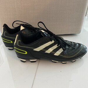 Addidas Men's Soccer Cleats and Socks Black/White Size 10